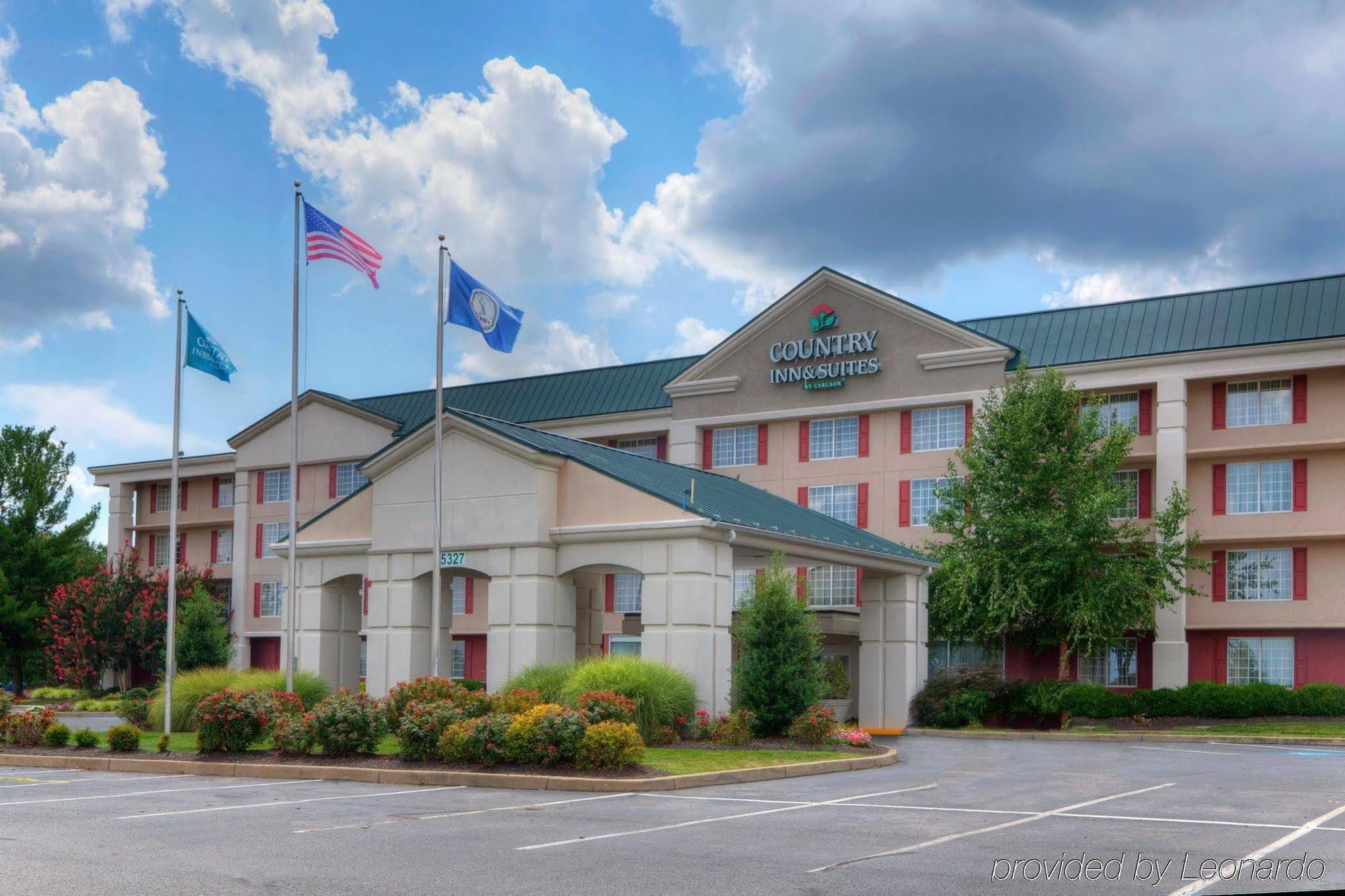 Country & By Radisson, South I-95 , Va 3*