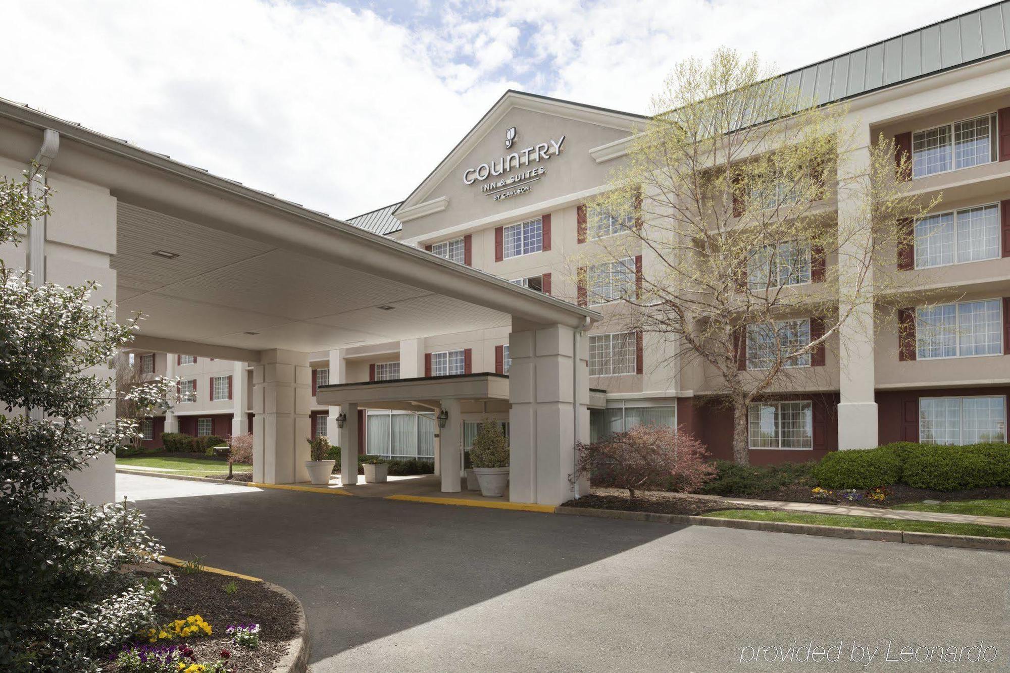 Country & By Radisson, South I-95 , Va 3* Fredericksburg