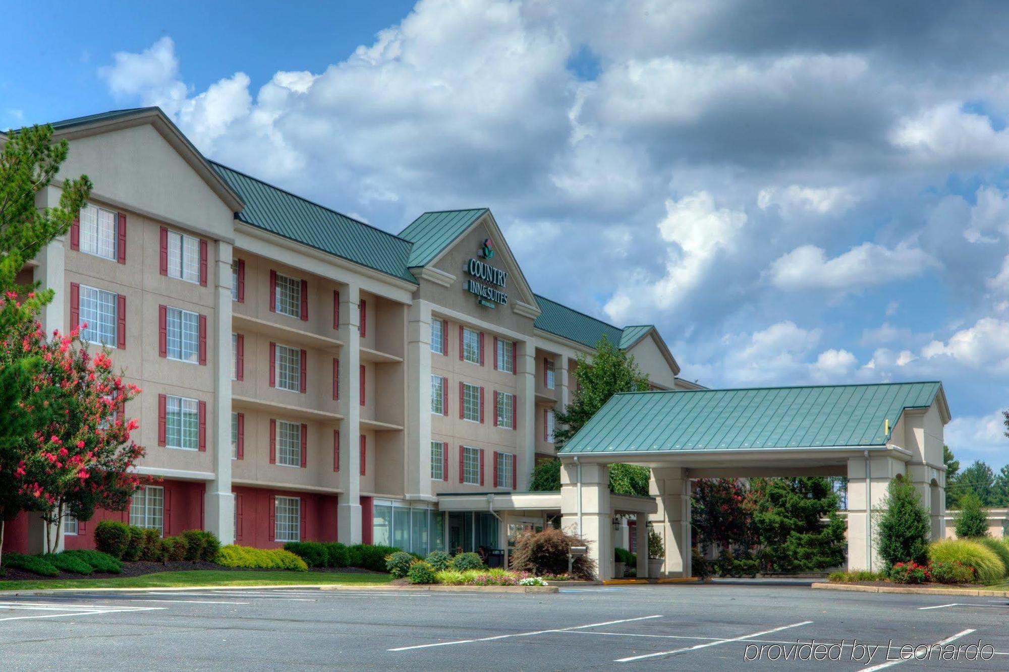 Country & By Radisson, South I-95 , Va Hotel Fredericksburg